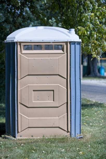 Portable Toilet Options We Offer in Harbison Canyon, CA